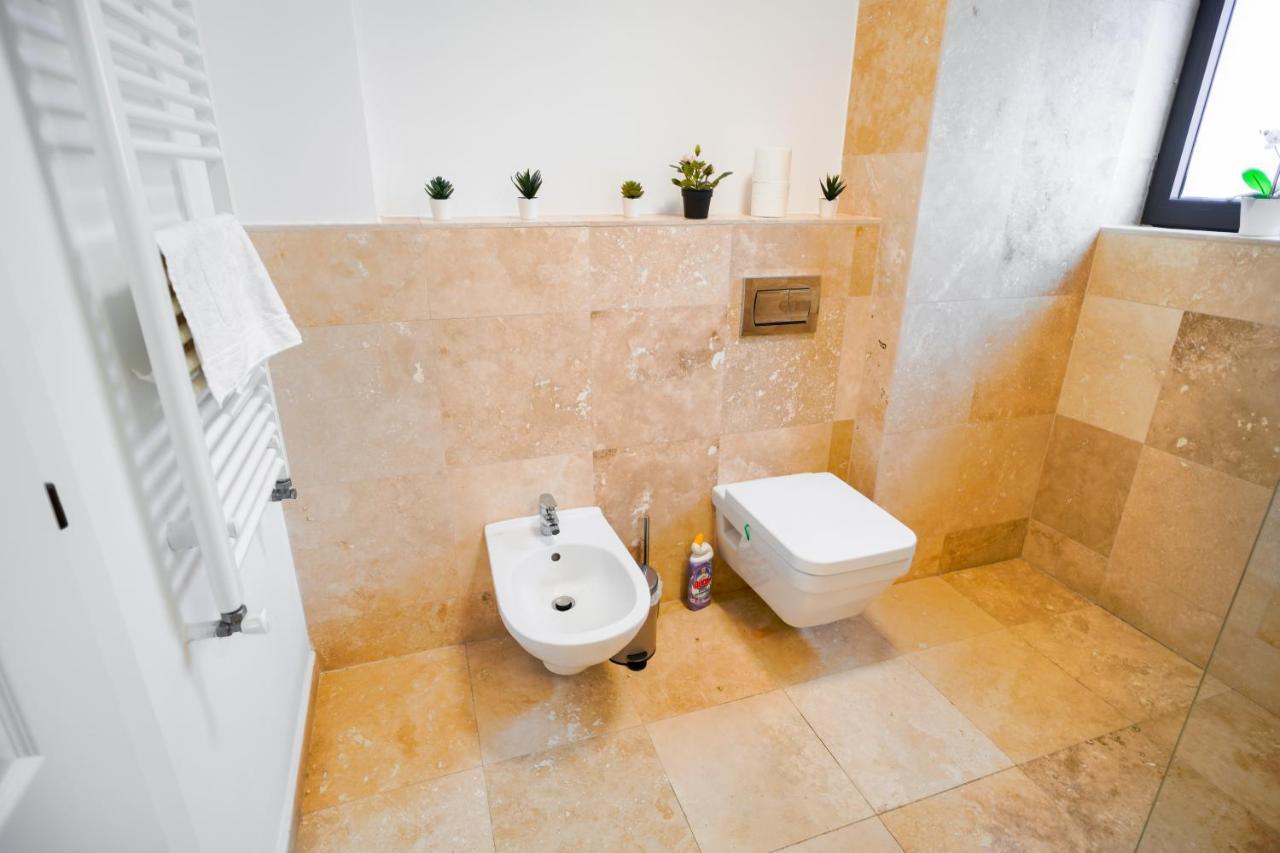 Luxury Central Park Apartment Bucureşti Exterior foto