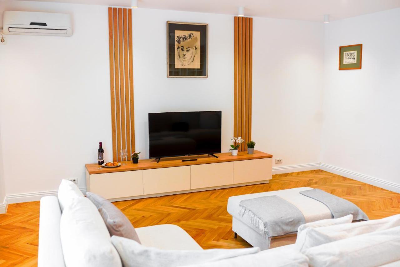 Luxury Central Park Apartment Bucureşti Exterior foto