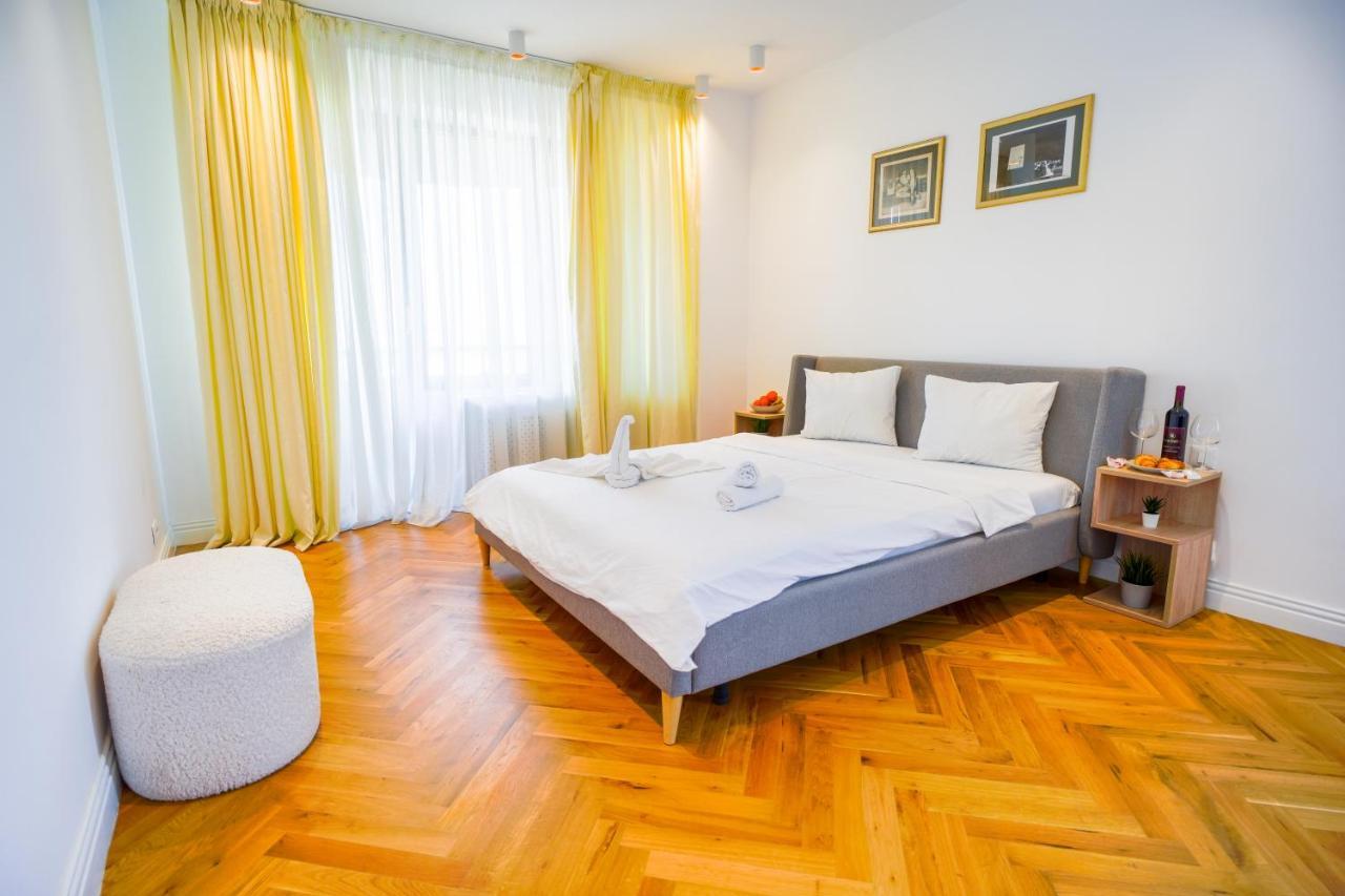 Luxury Central Park Apartment Bucureşti Exterior foto